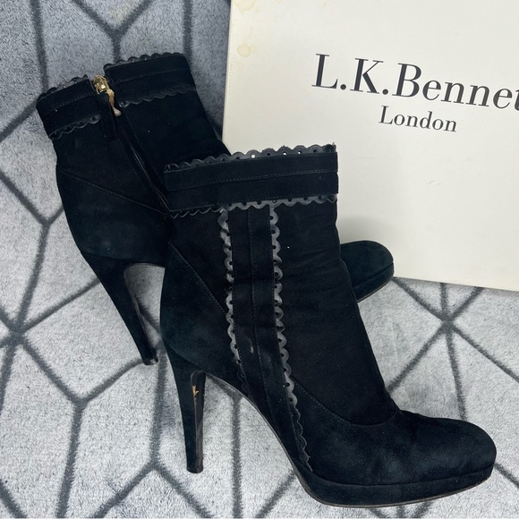 LK Bennett London Black Nikata Suede Leather Heeled Boots - Picture 2 of 11